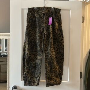 Leopard print barrel jeans